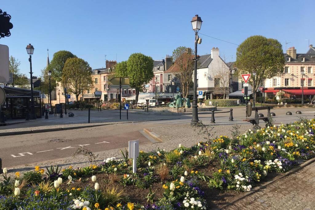 Le Logis Des Lavandieres Honfleur Exterior photo